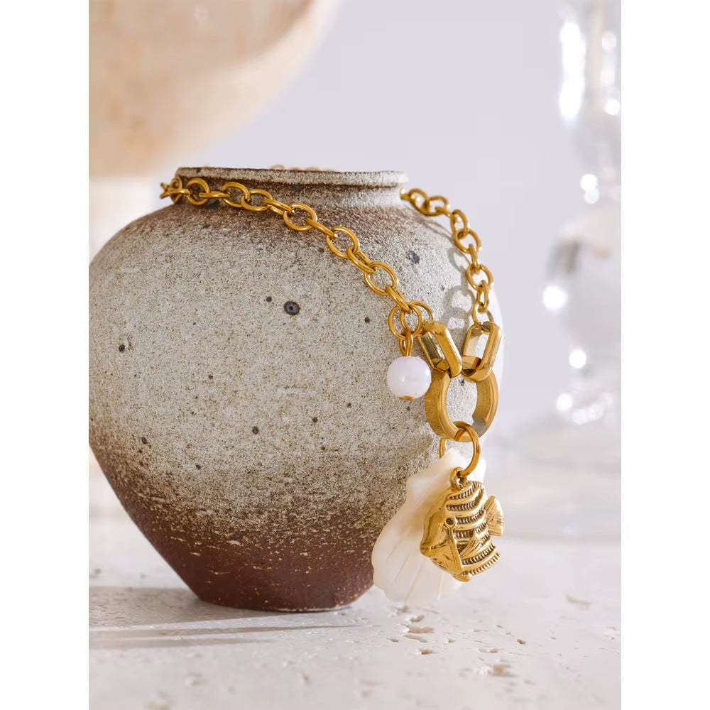 JINYOU 1078 Stainless Steel Ocean-Inspired Charm Bracelet with Natural Shell and Starfish Accent for Beach Vacations