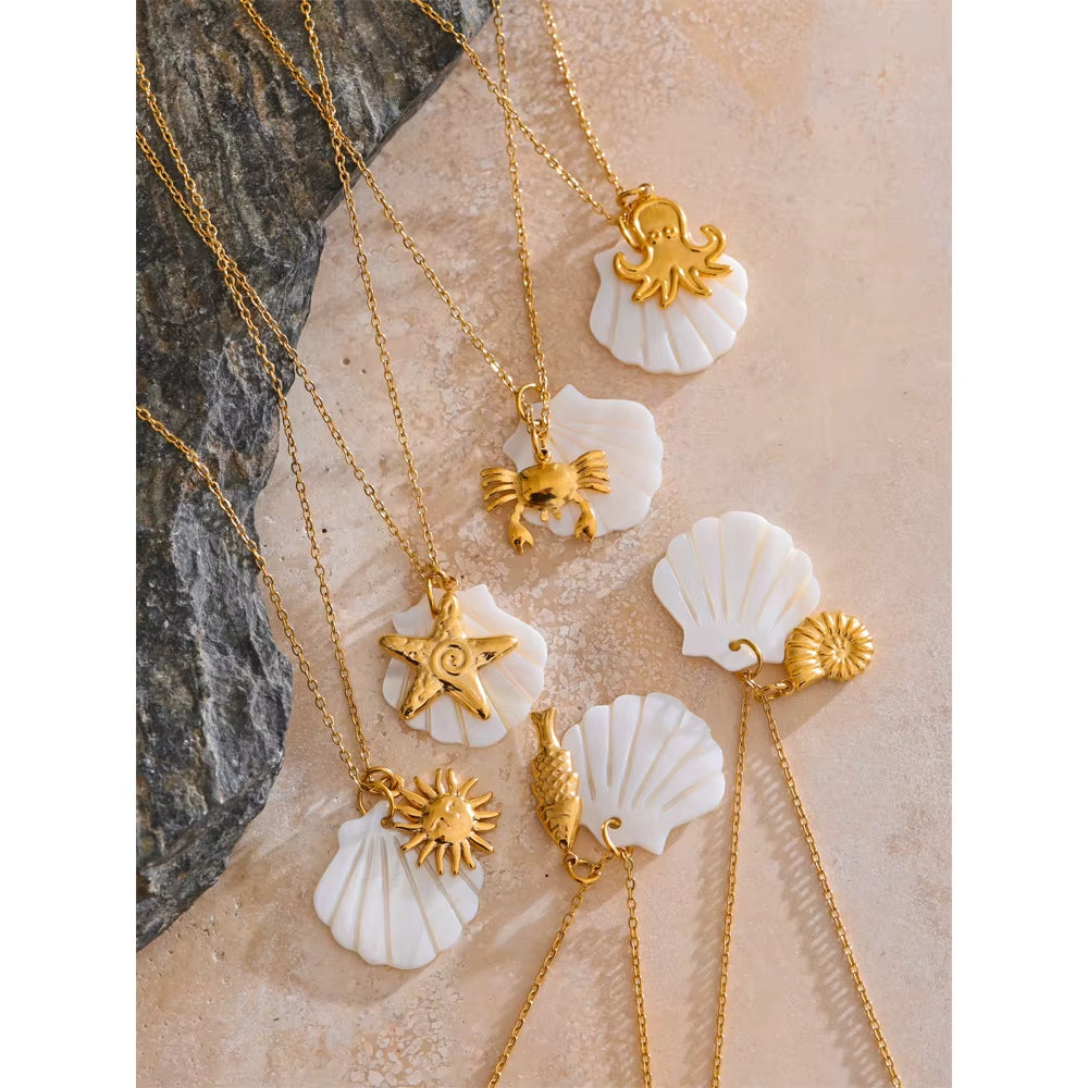 JINYOU 5016 Elegant Gold PVD Plated Waterproof Shell and Starfish Pendant Necklace for Summer Ocean Style - Wholesale Availability